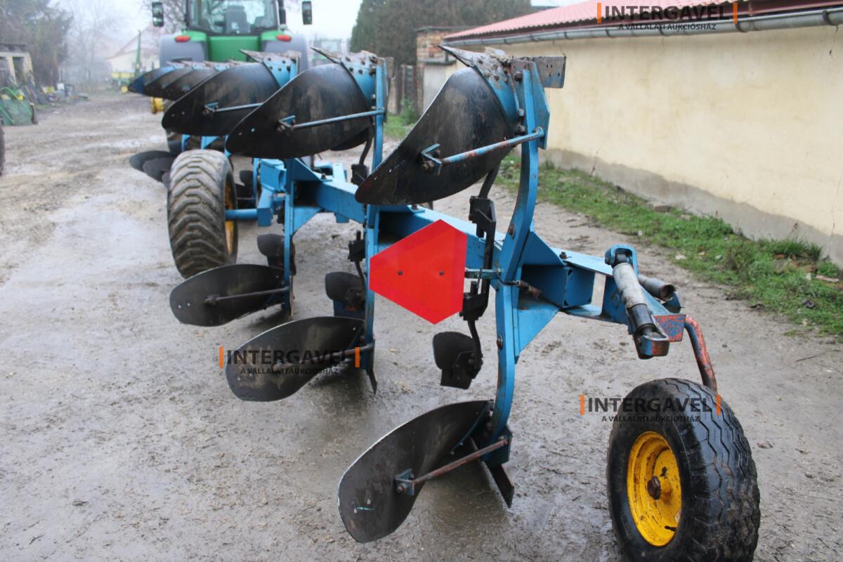 Váltvaforgató eke - Överum 15