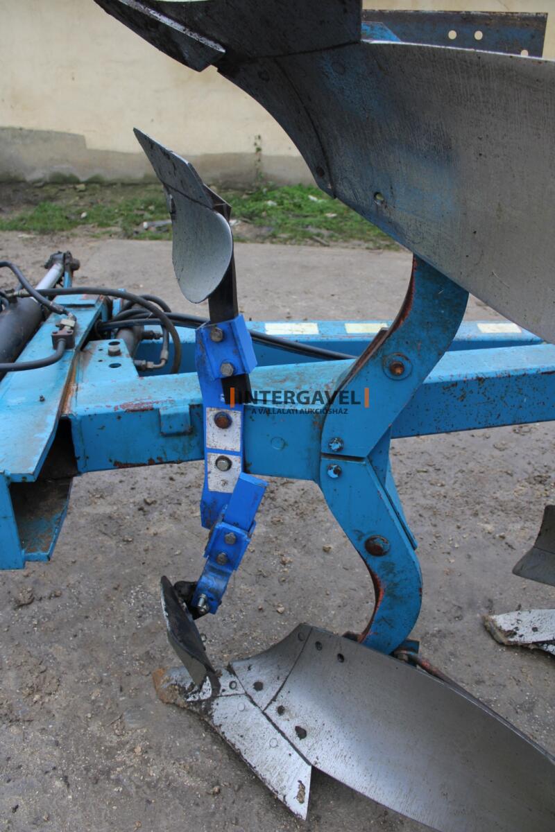 Váltvaforgató eke - Överum 22