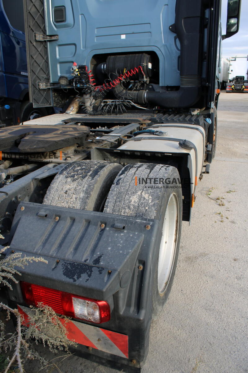 Ford F-Max nyergesvontató 11