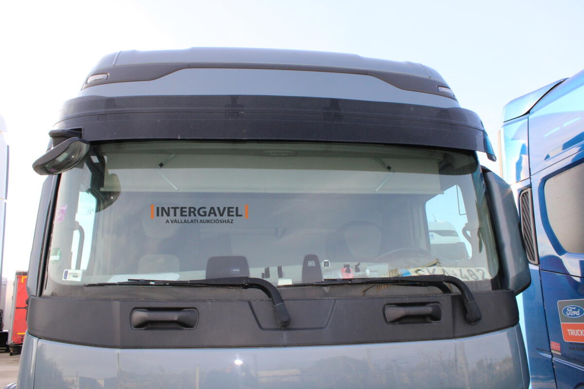 Ford F-Max nyergesvontató 4