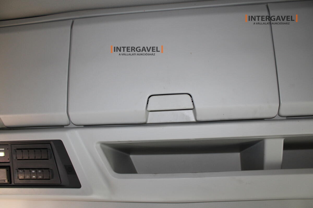 Ford F-Max nyergesvontató 31