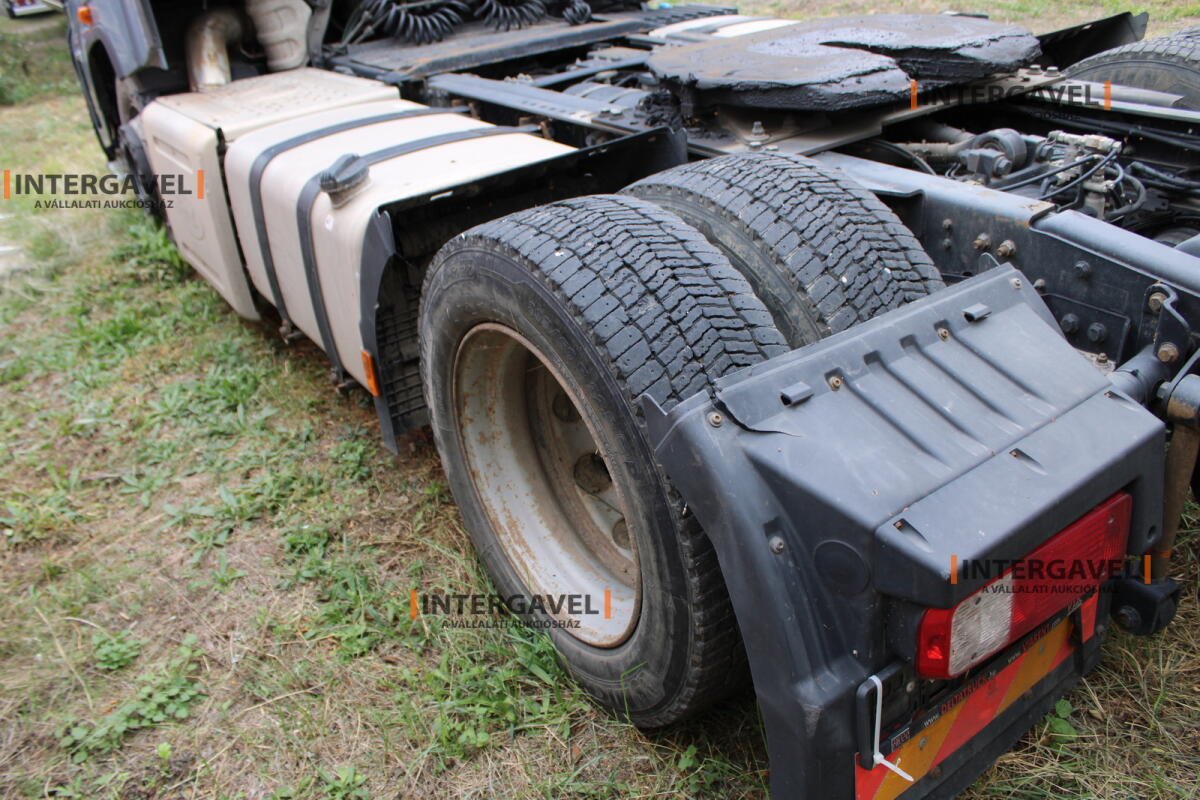 Ford F-Max nyergesvontató 10