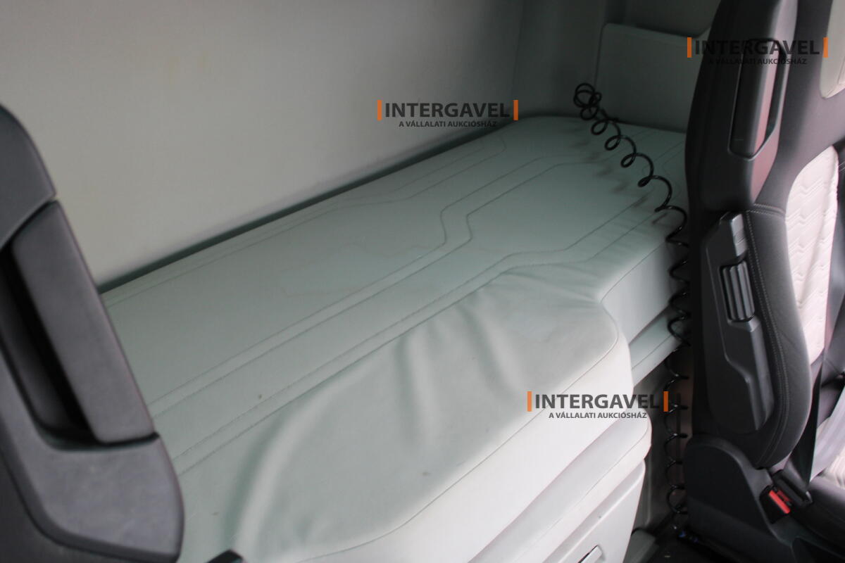 Ford F-Max nyergesvontató 19