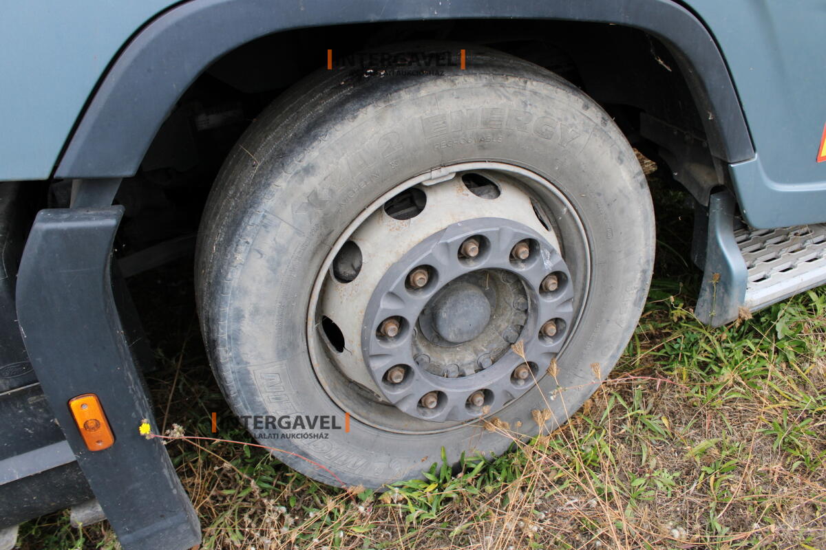 Ford F-Max nyergesvontató 33