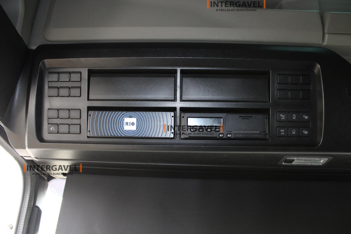 MAN TGX 18.510 nyergesvontató 4