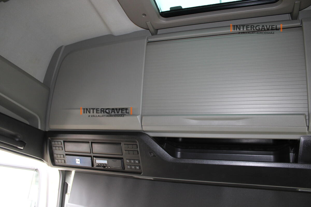 MAN TGX 18.510 nyergesvontató 9