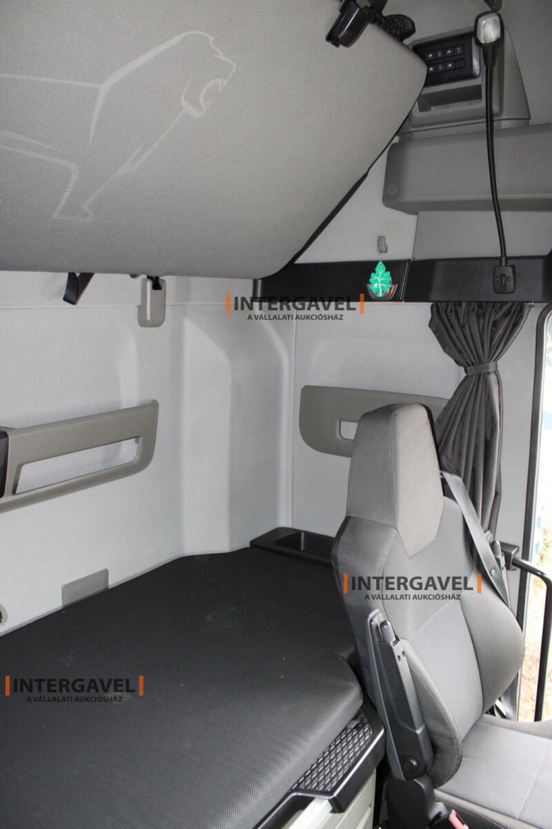 MAN TGX 18.510 nyergesvontató 15