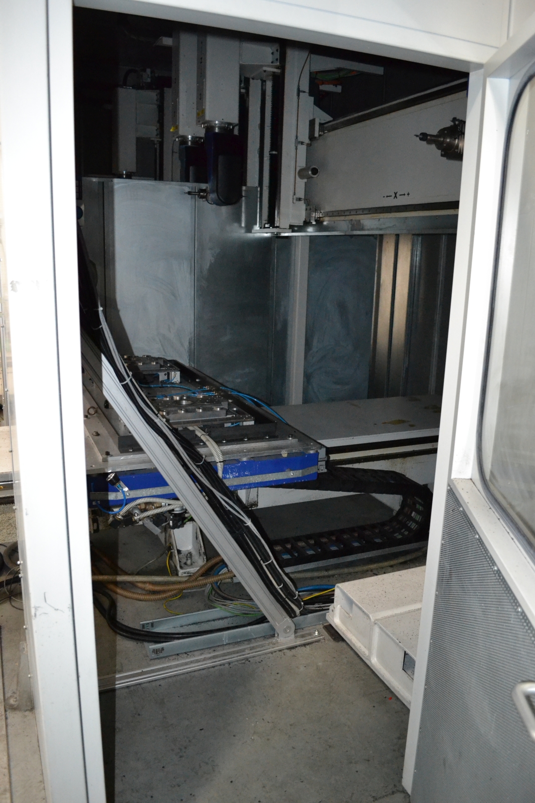 CNC - megmunkáló központ 19