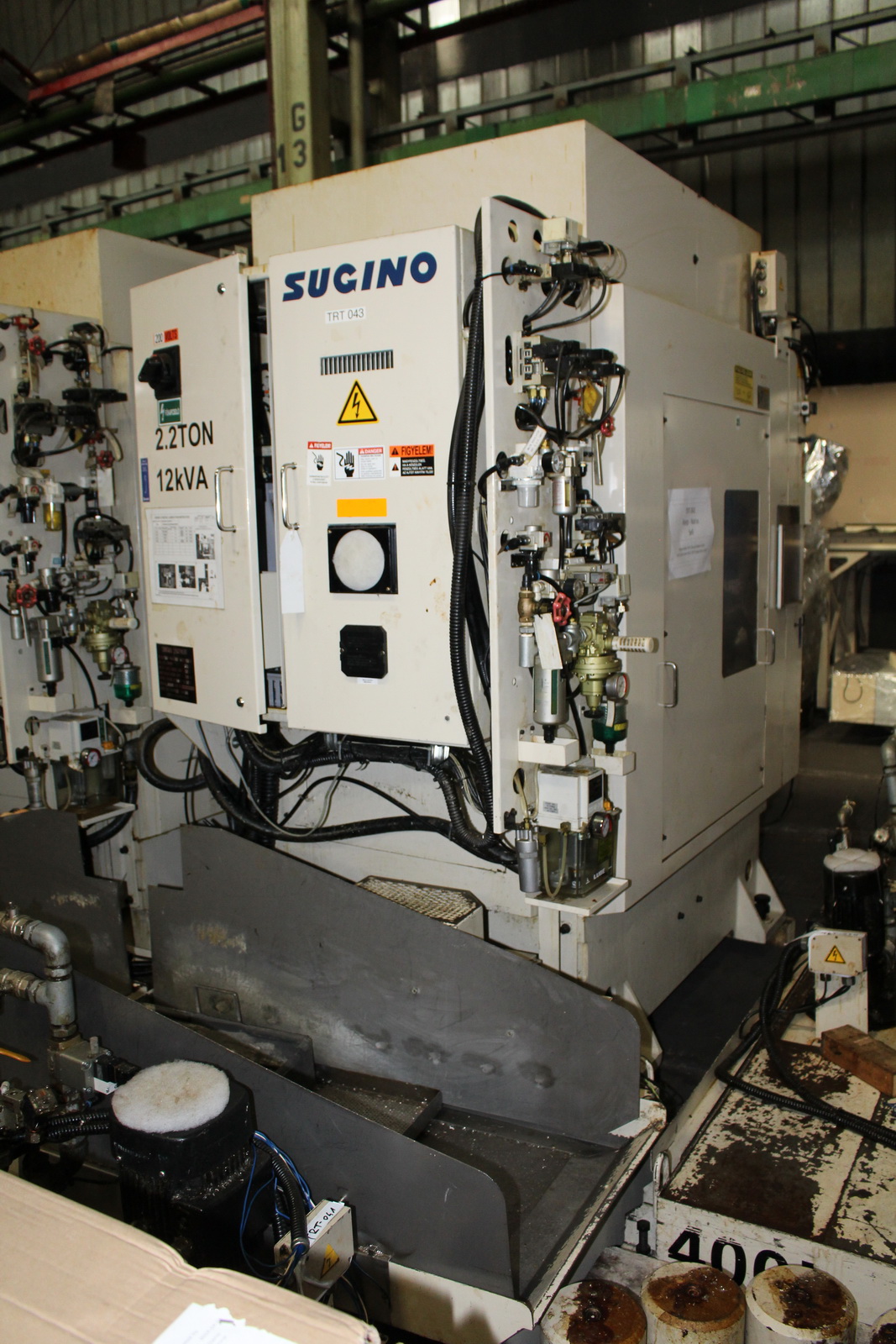 Megmunkáló központ 11