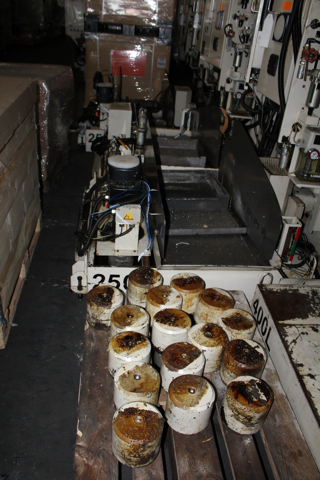 Megmunkáló központ 15