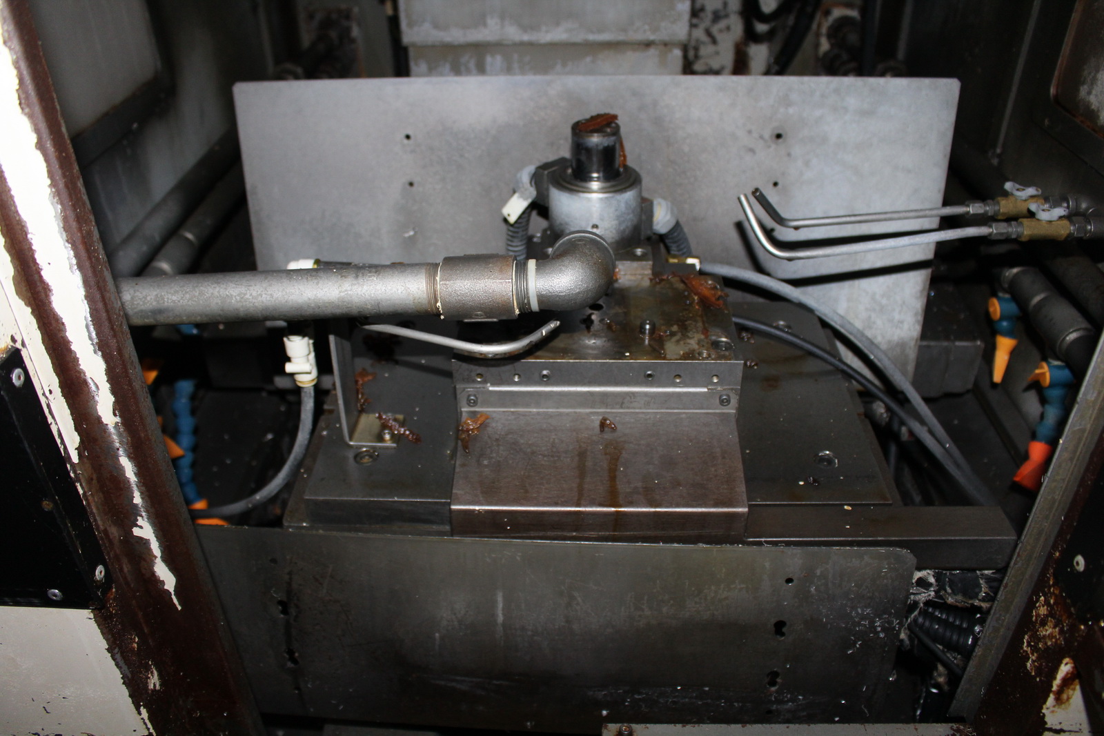 Megmunkáló központ 4