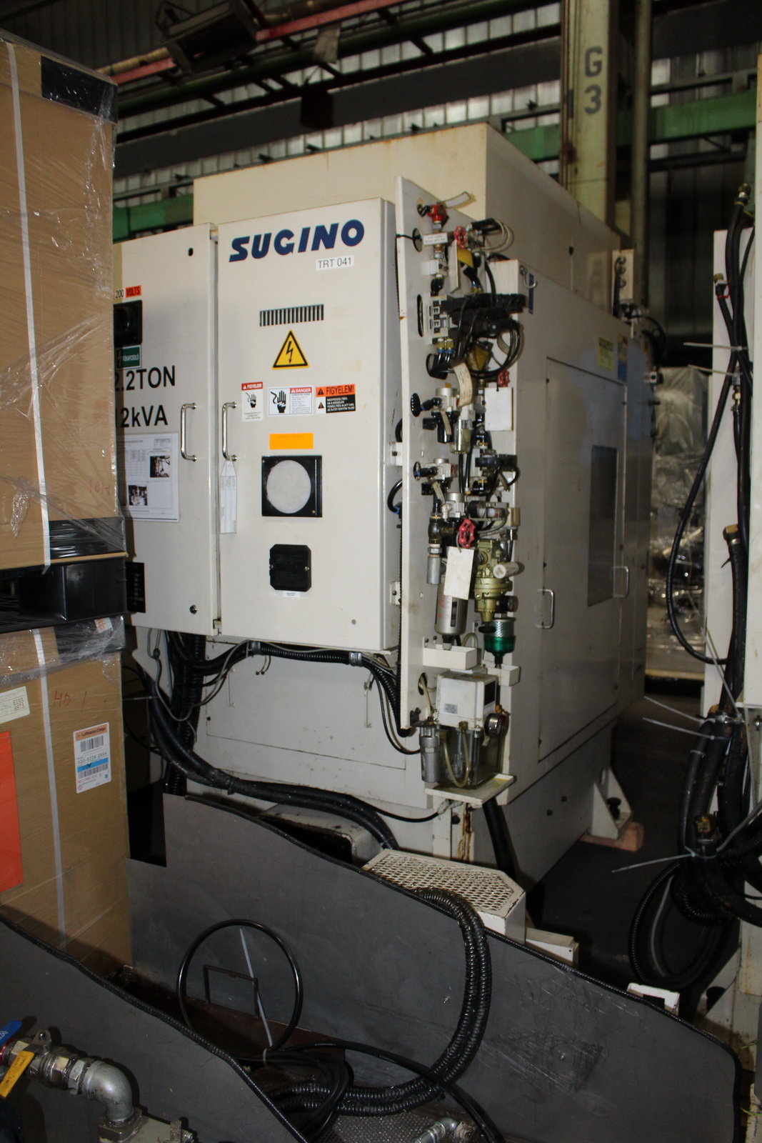 Megmunkáló központ 11