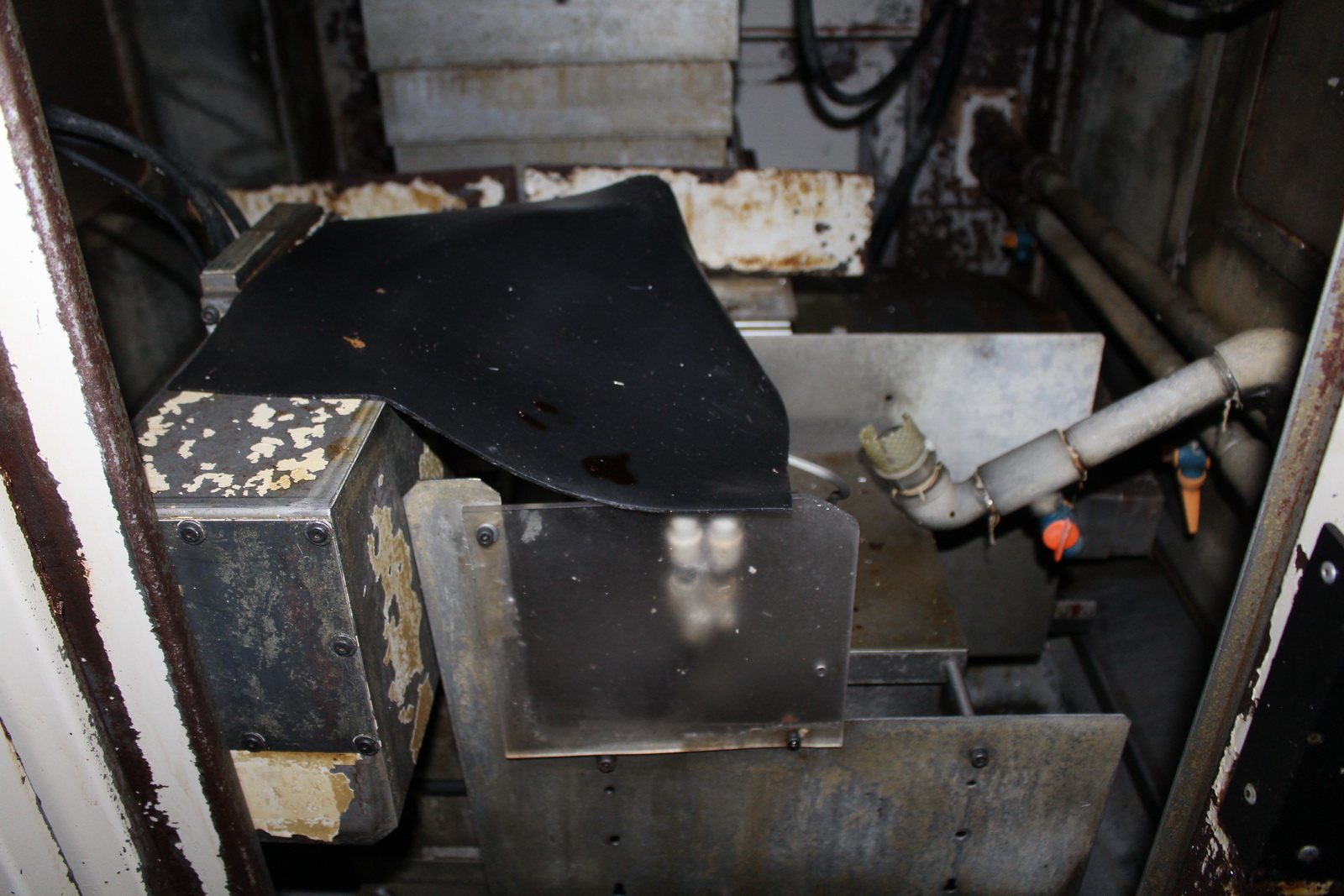 Megmunkáló központ 10