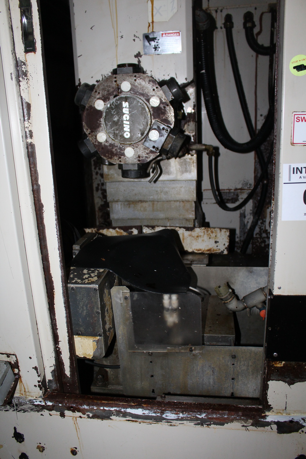 Megmunkáló központ 11