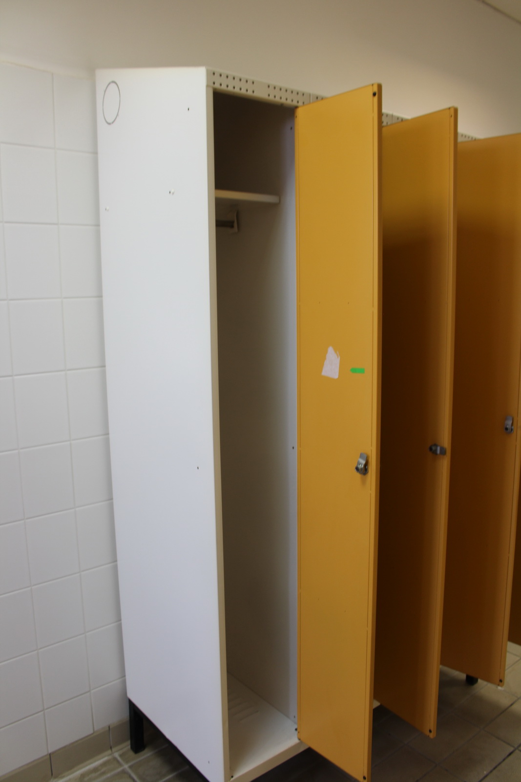 Öltözőszekrény (4 ajtós) 5