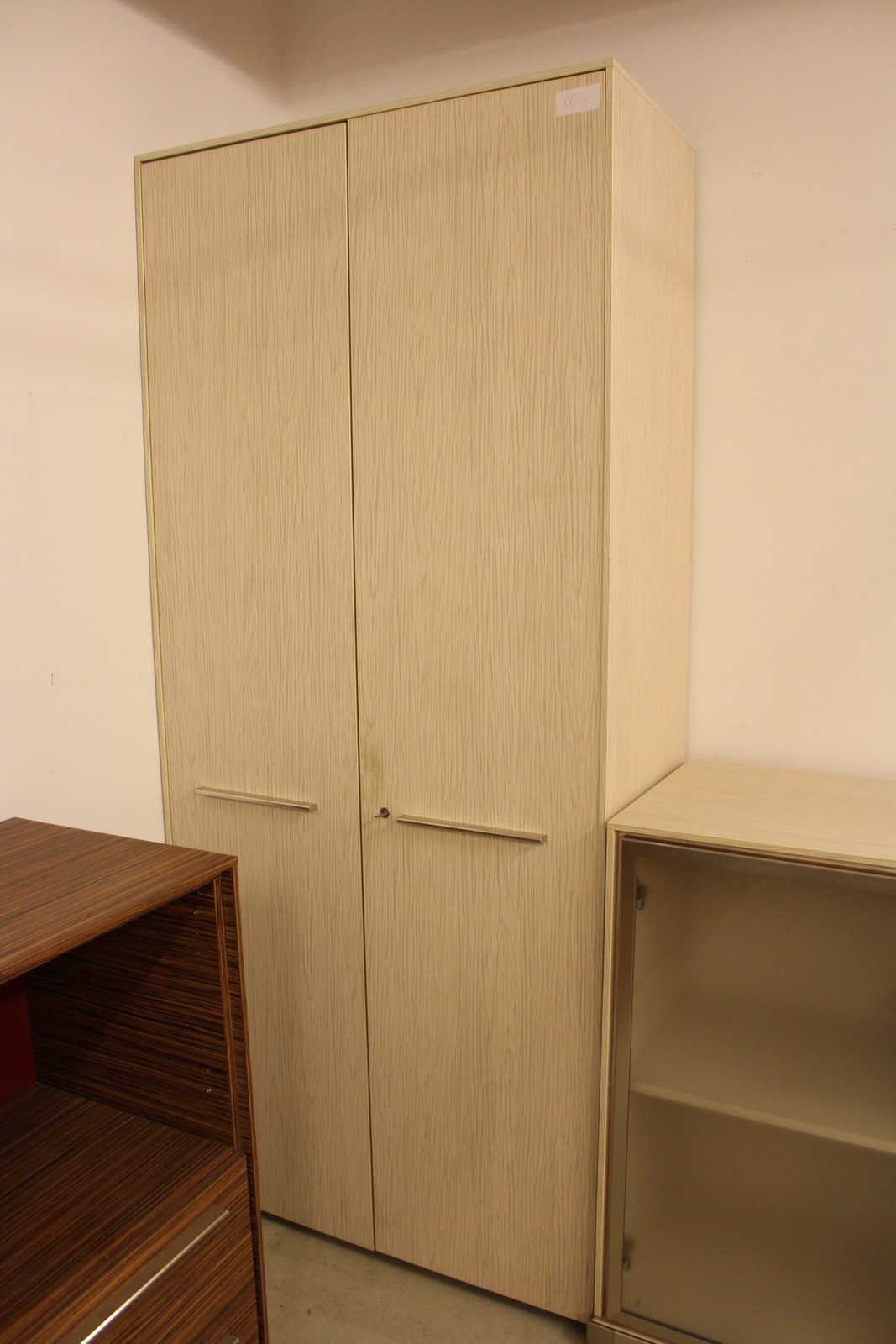 Commode and wardrobe 5