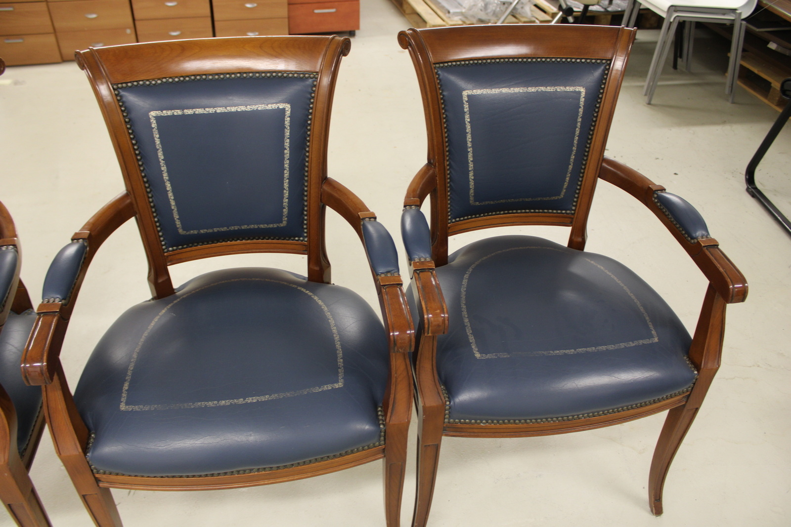 Conference chair (blue) 3