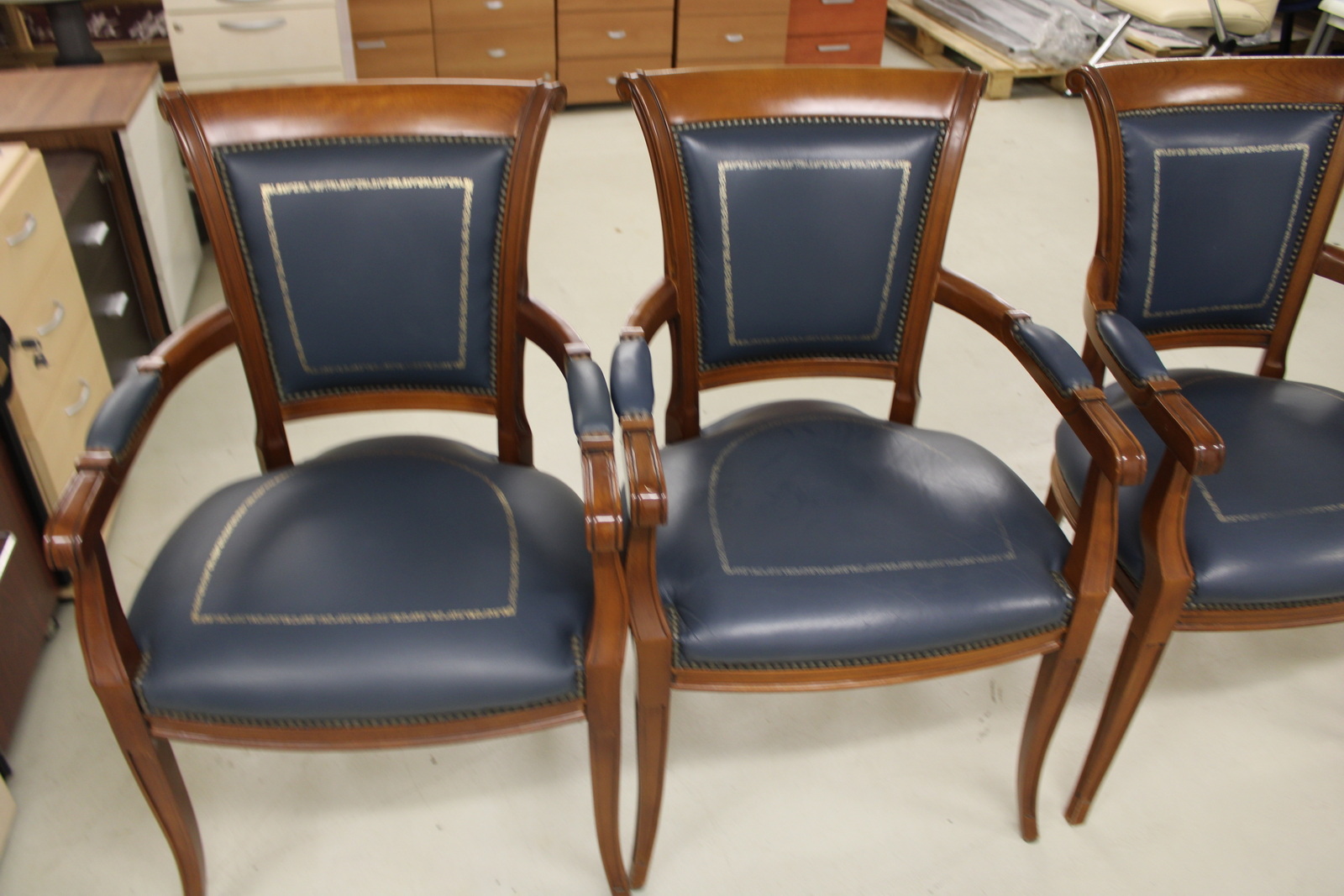Conference chair (blue) 4