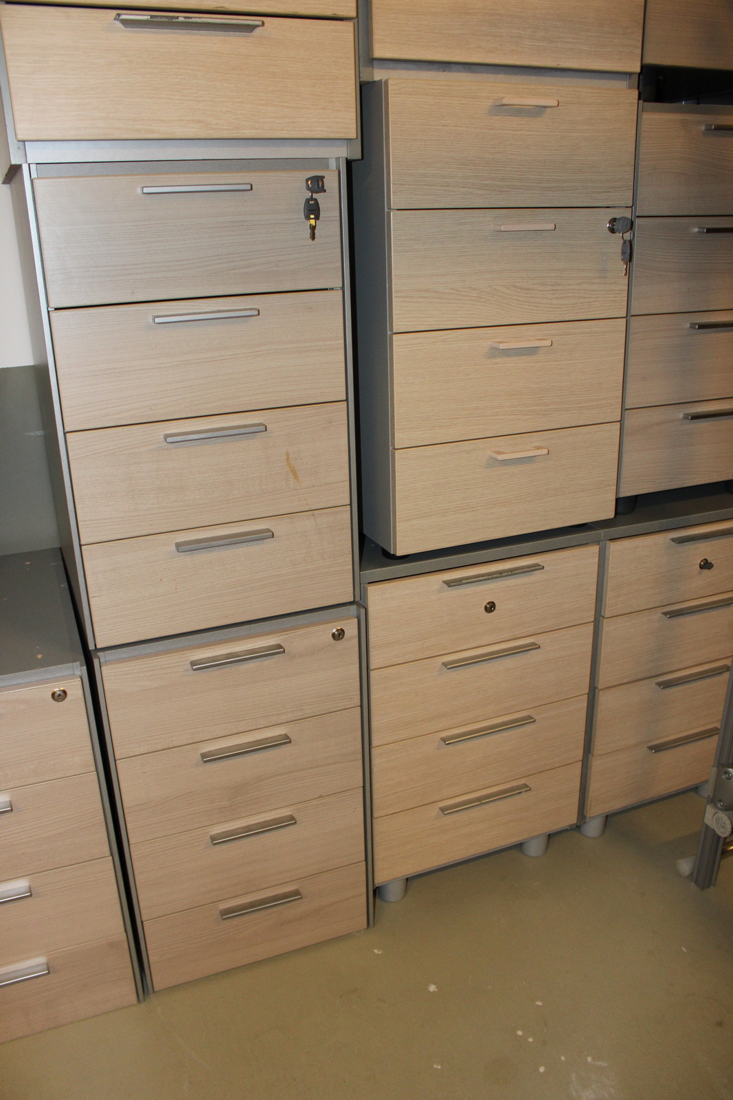 Container (maple) 12