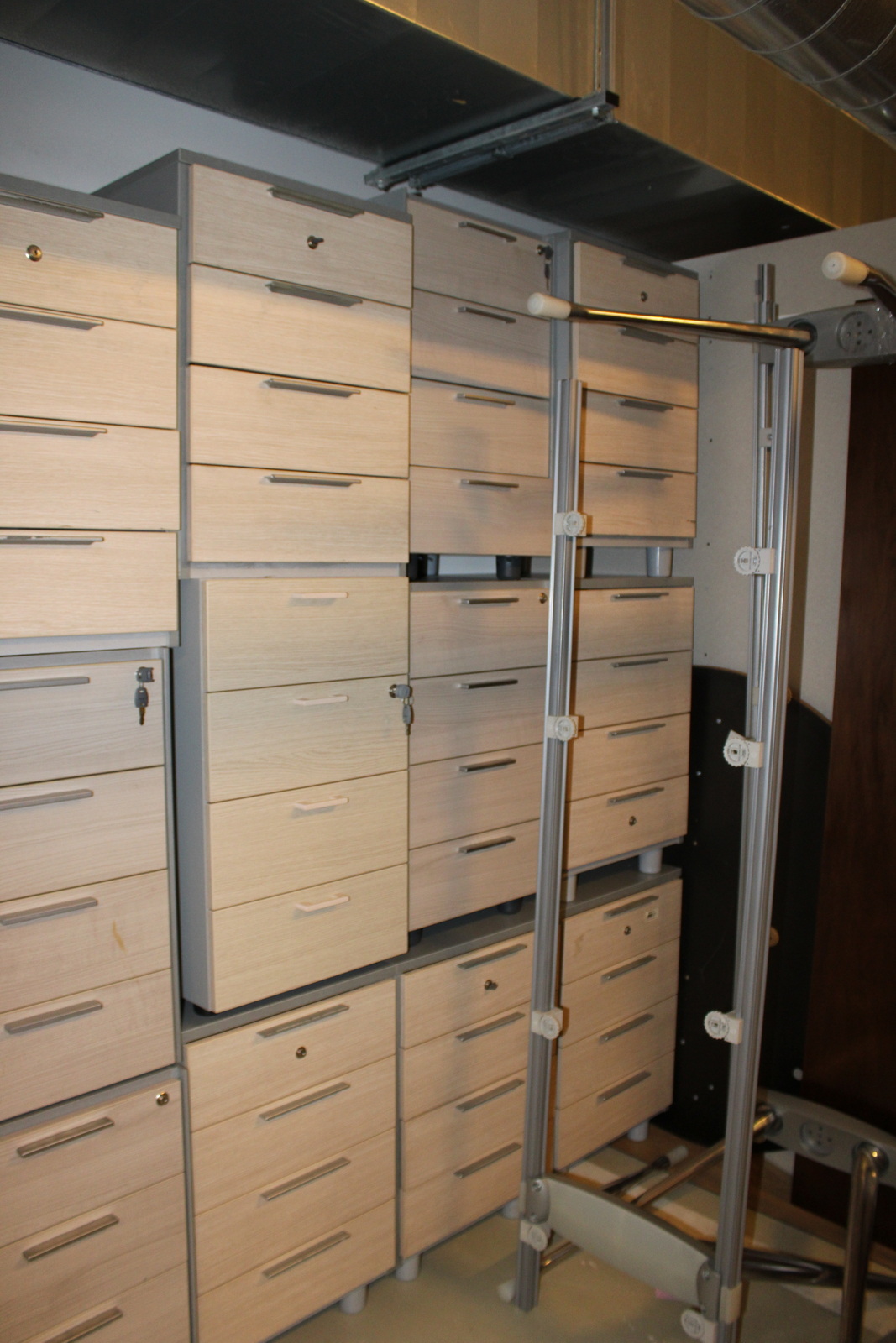 Container (maple) 14