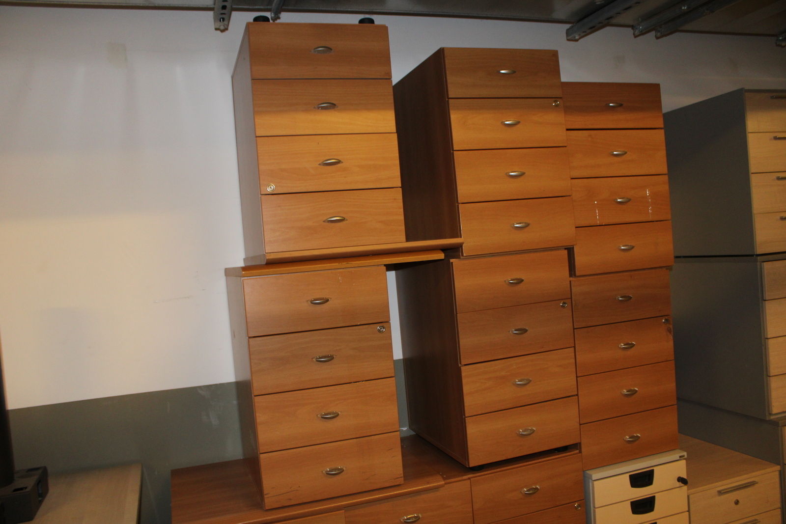 Container (cherry) 2