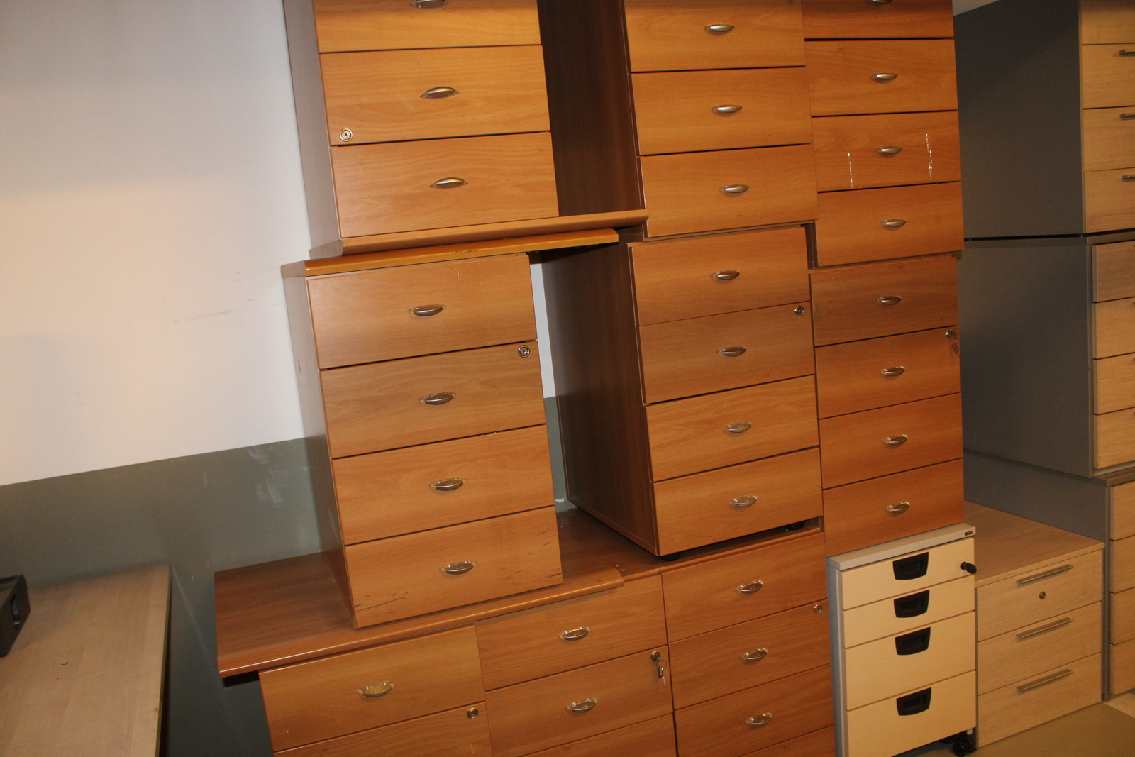 Container (cherry) 5