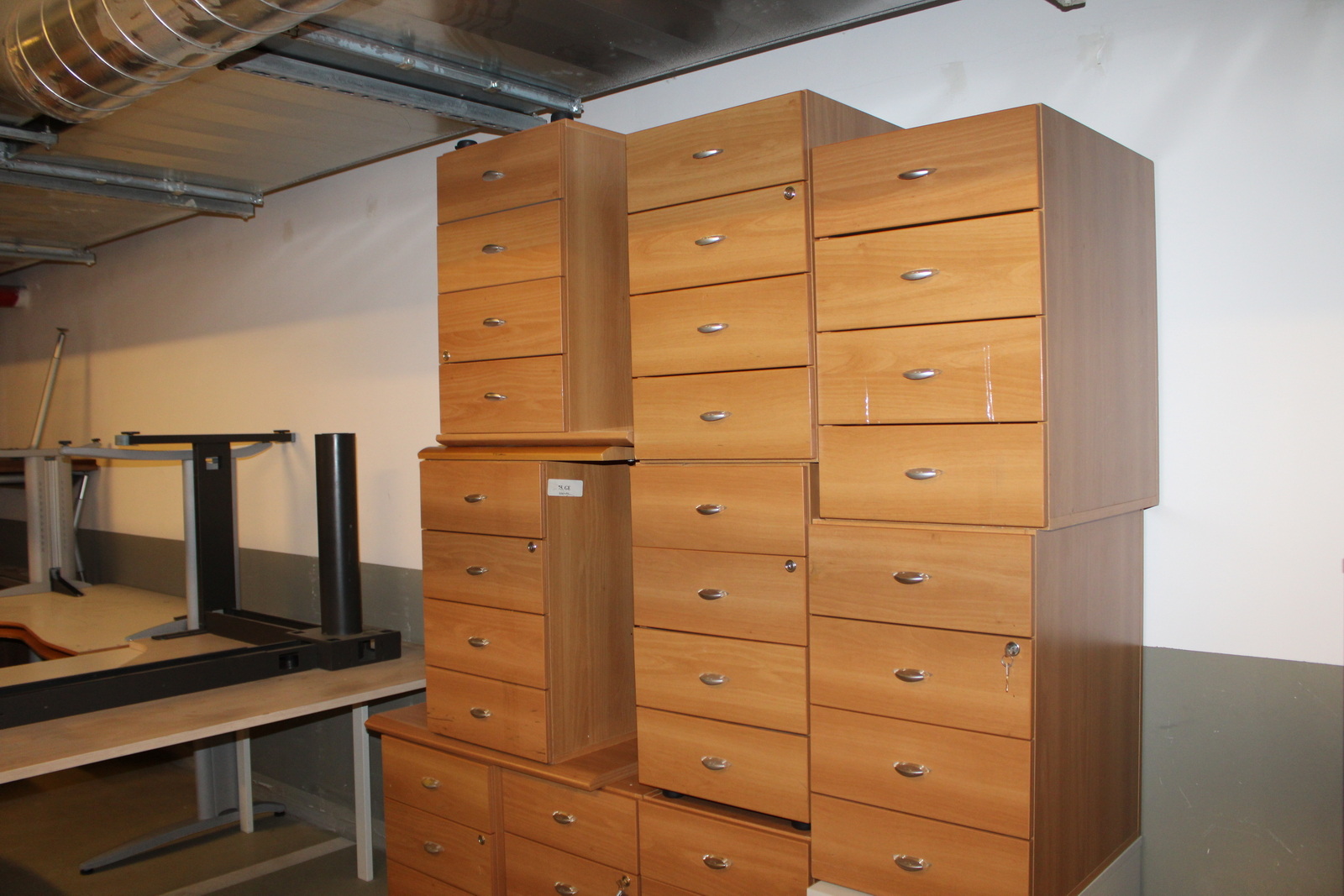 Container (cherry) 7