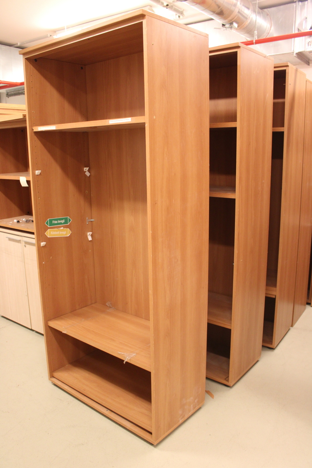 Shelves and cabinets (cherry) 6