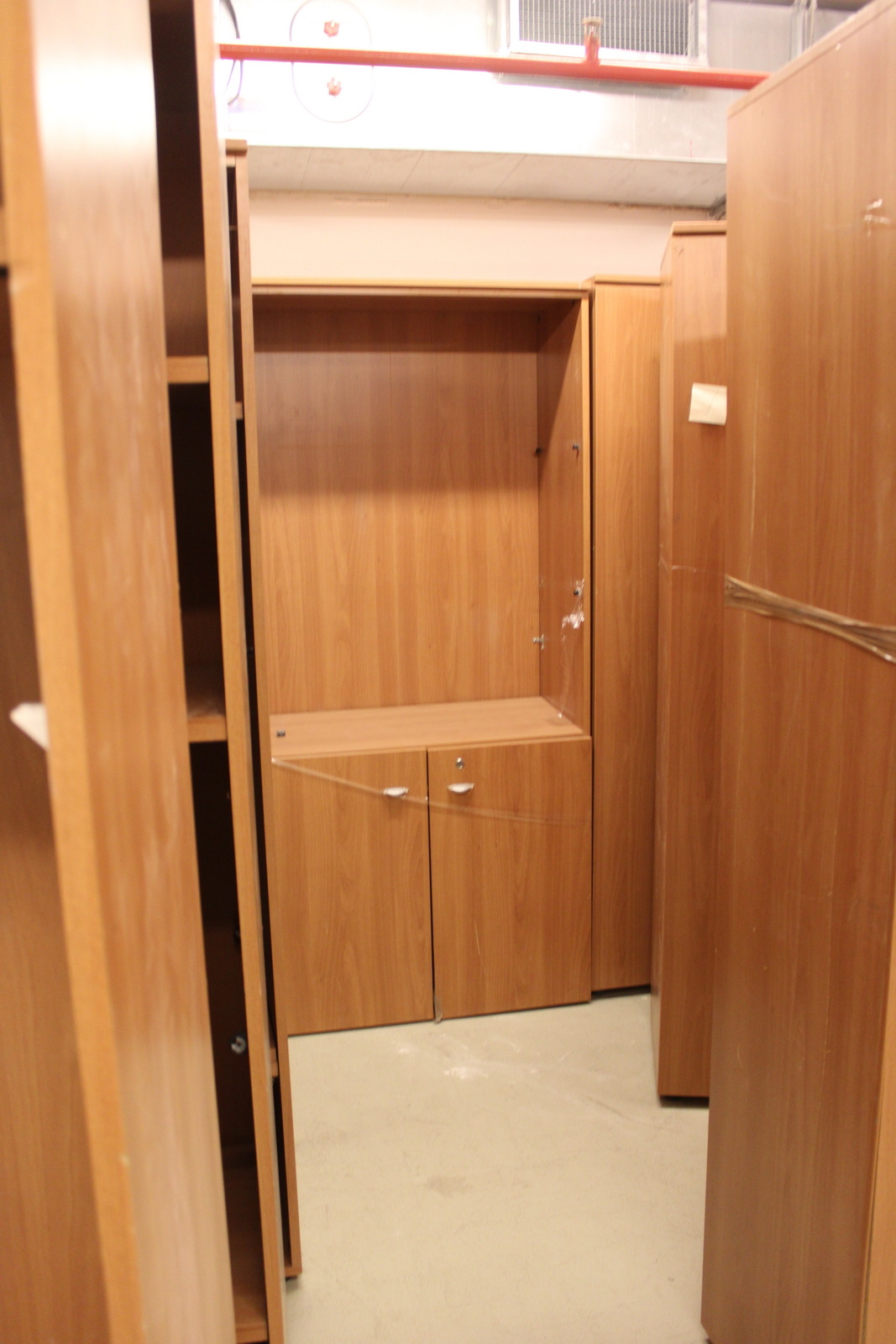 Shelves and cabinets (cherry) 8