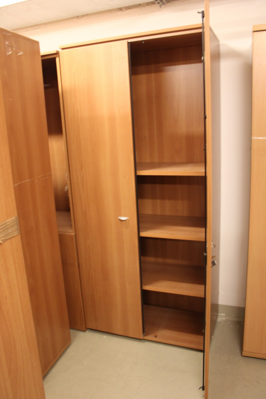 Shelves and cabinets (cherry) 9