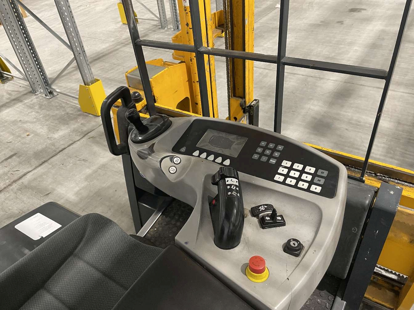 Elforgatható tornyú Jungheirich targonca 6