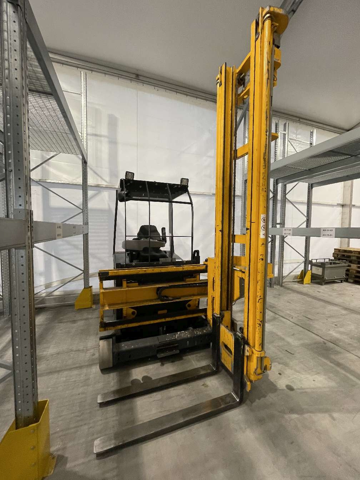 Elforgatható tornyú Jungheirich targonca 7