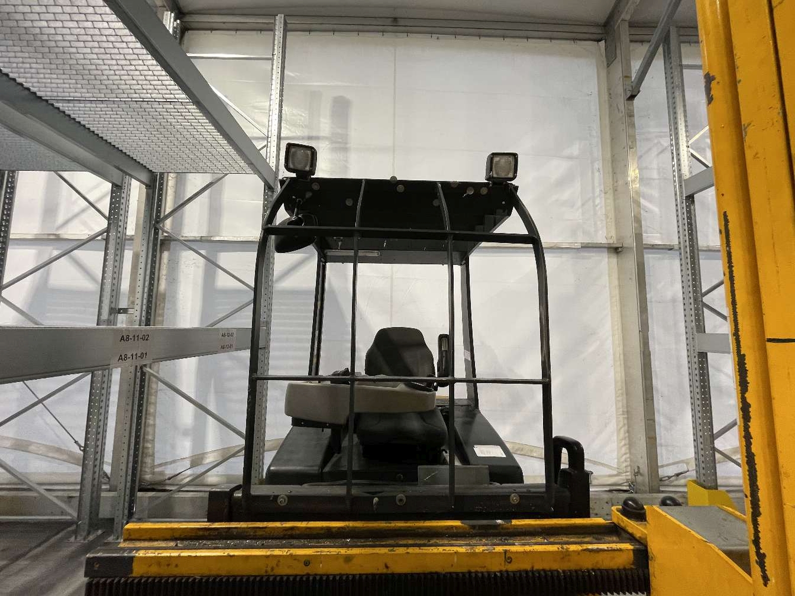 Elforgatható tornyú Jungheirich targonca 13