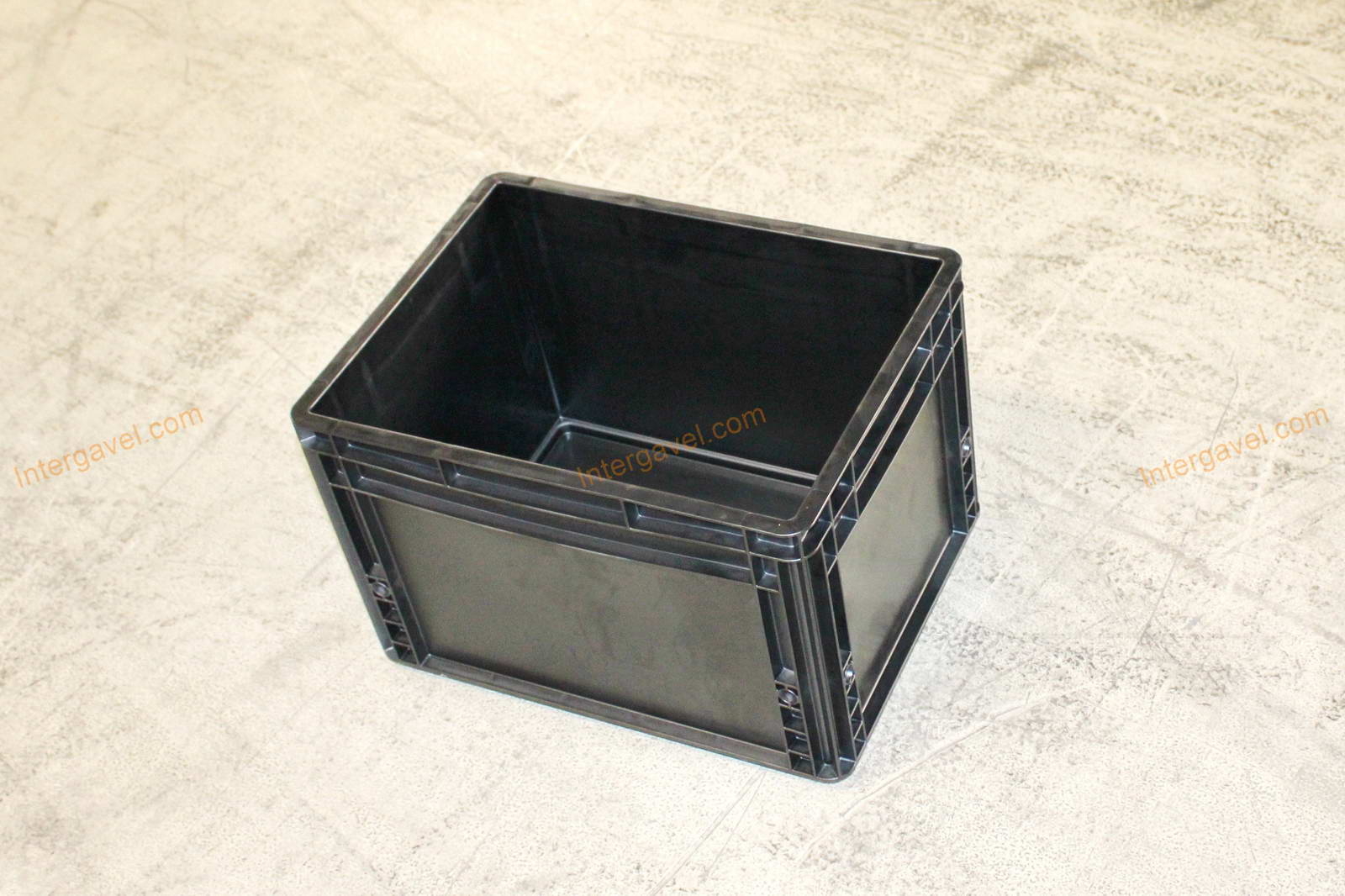 Műanyag láda - 400x300-270