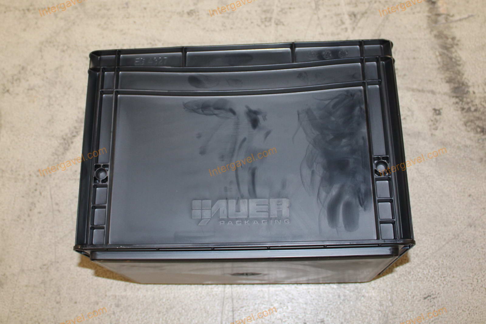 Műanyag láda - 400x300-270 8