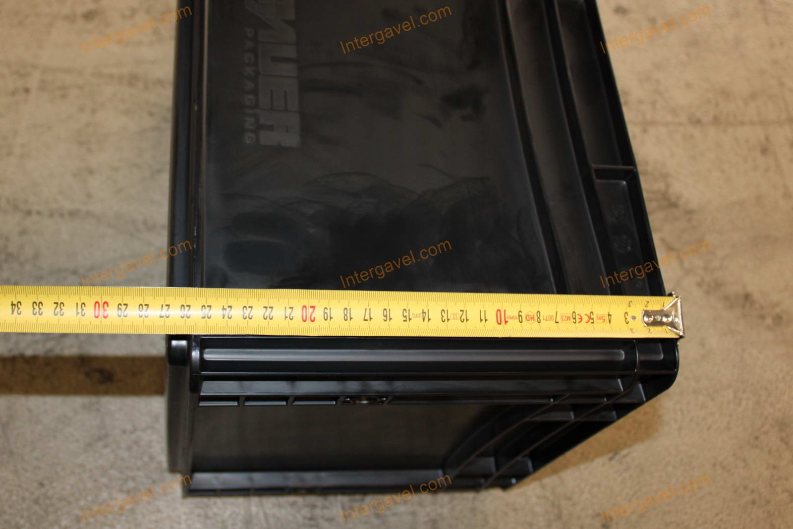 Műanyag láda - 400x300-270 12