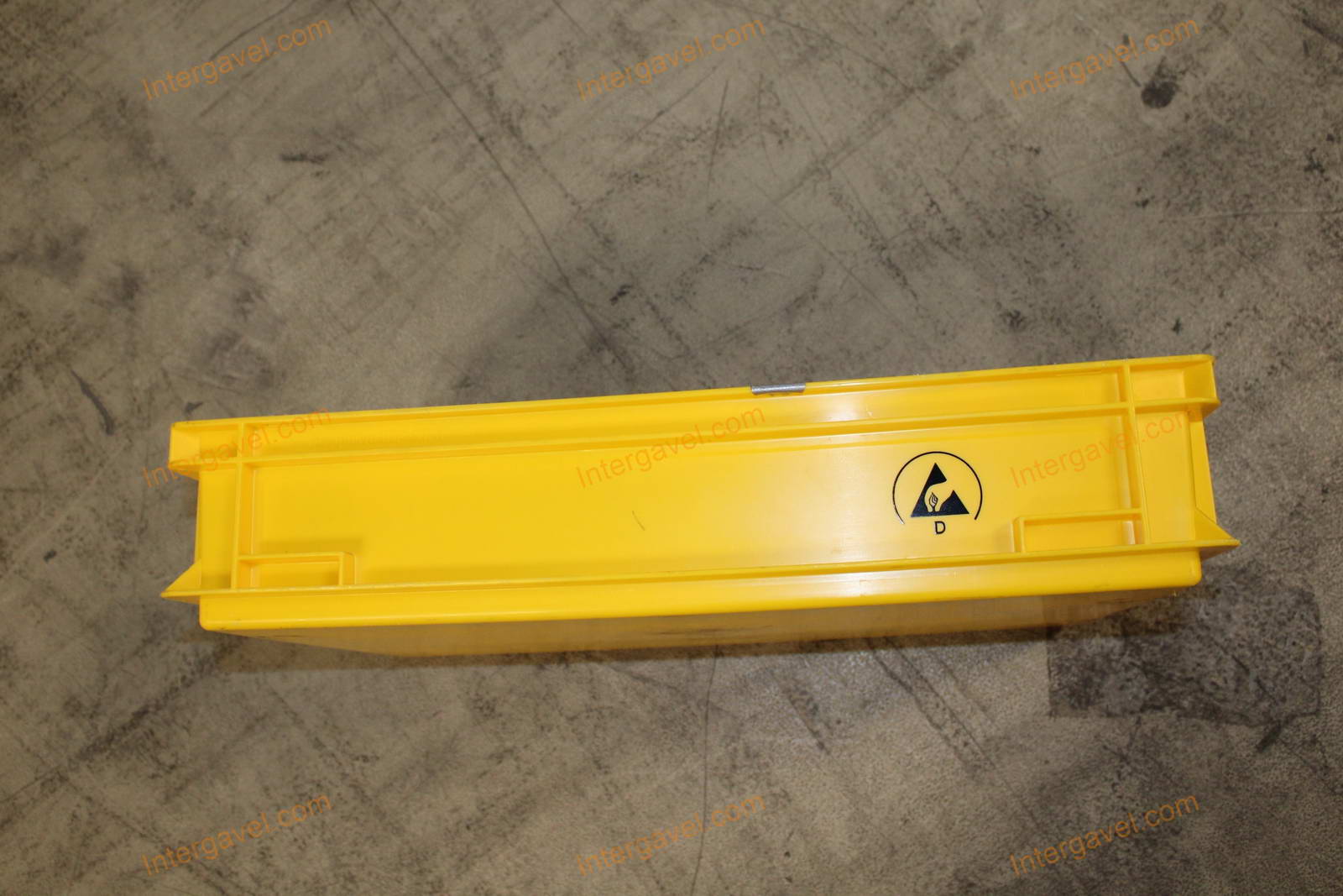 Műanyag láda - 600x400-120 5