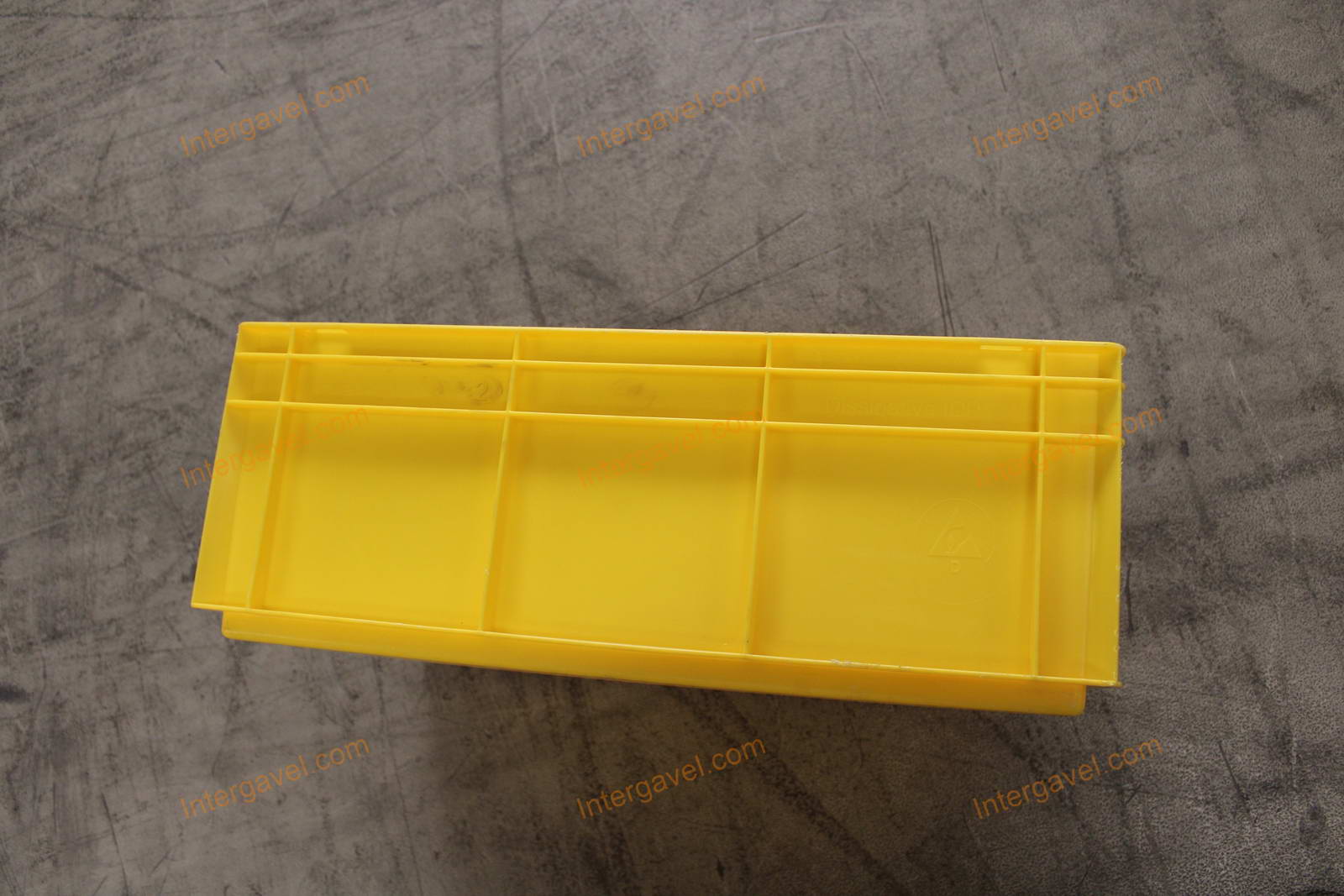 Vegyes műanyag ládák 5