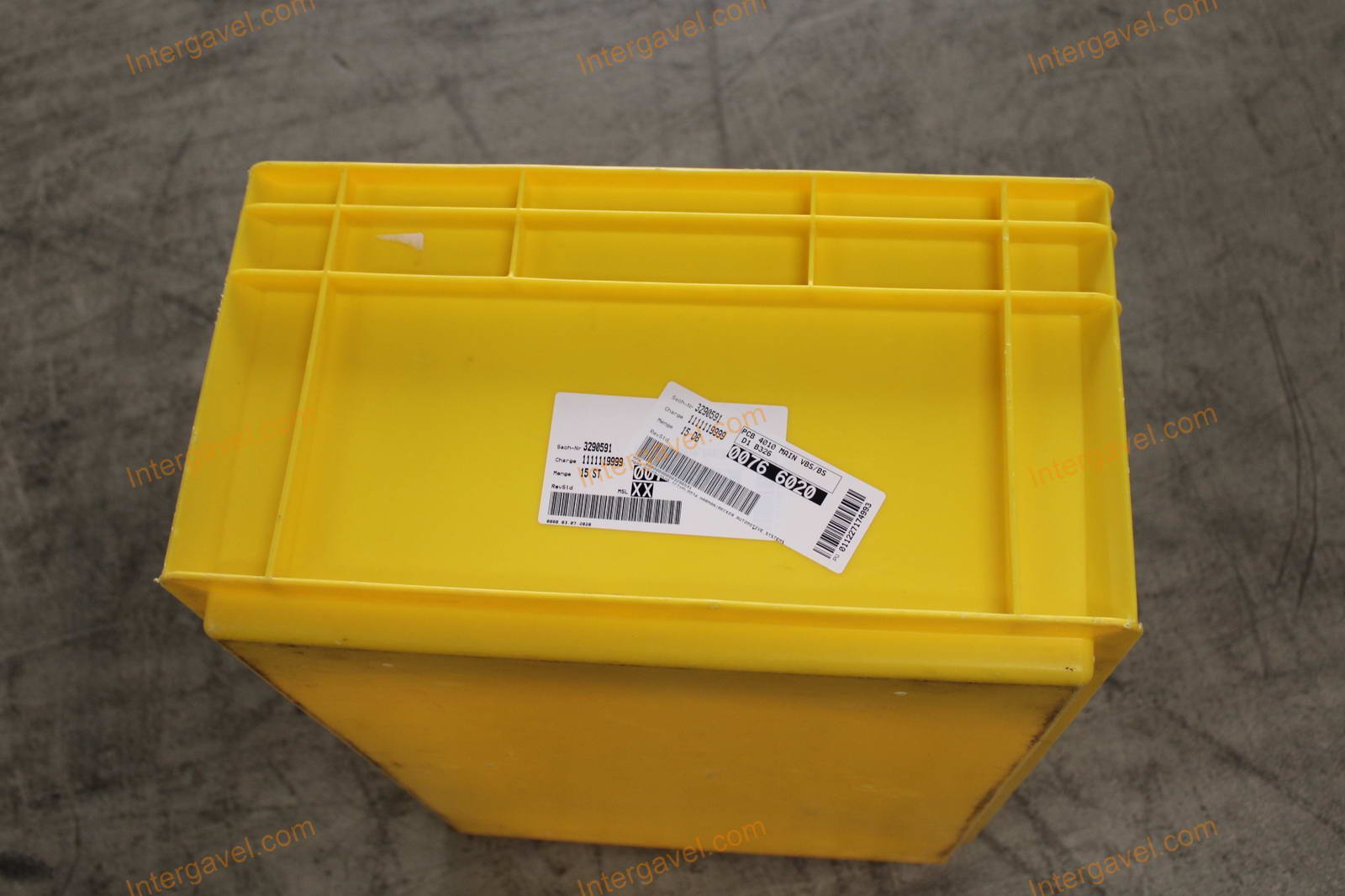 Vegyes műanyag ládák 6