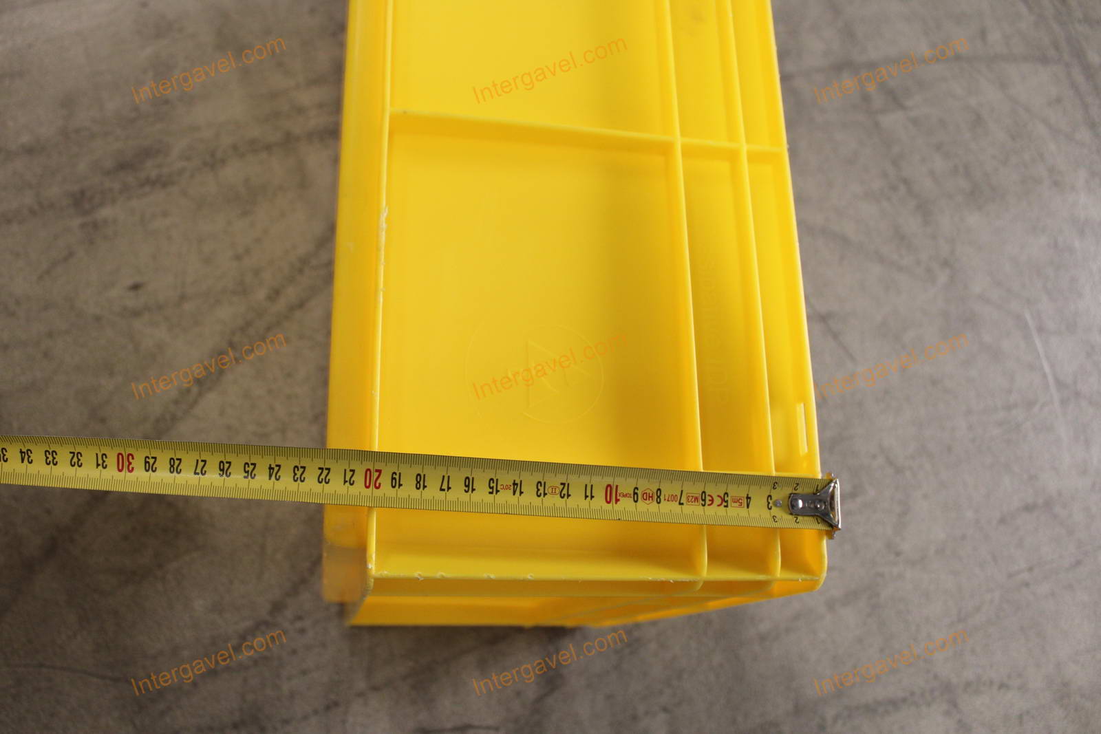 Vegyes műanyag ládák 9