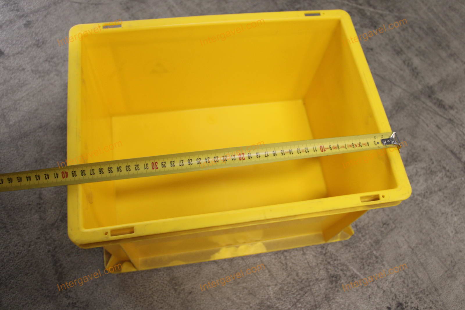 Vegyes műanyag ládák 18