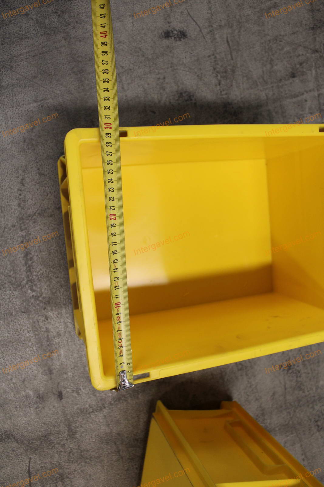 Vegyes műanyag ládák 19