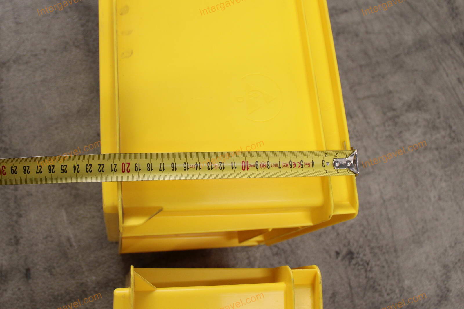 Vegyes műanyag ládák 20