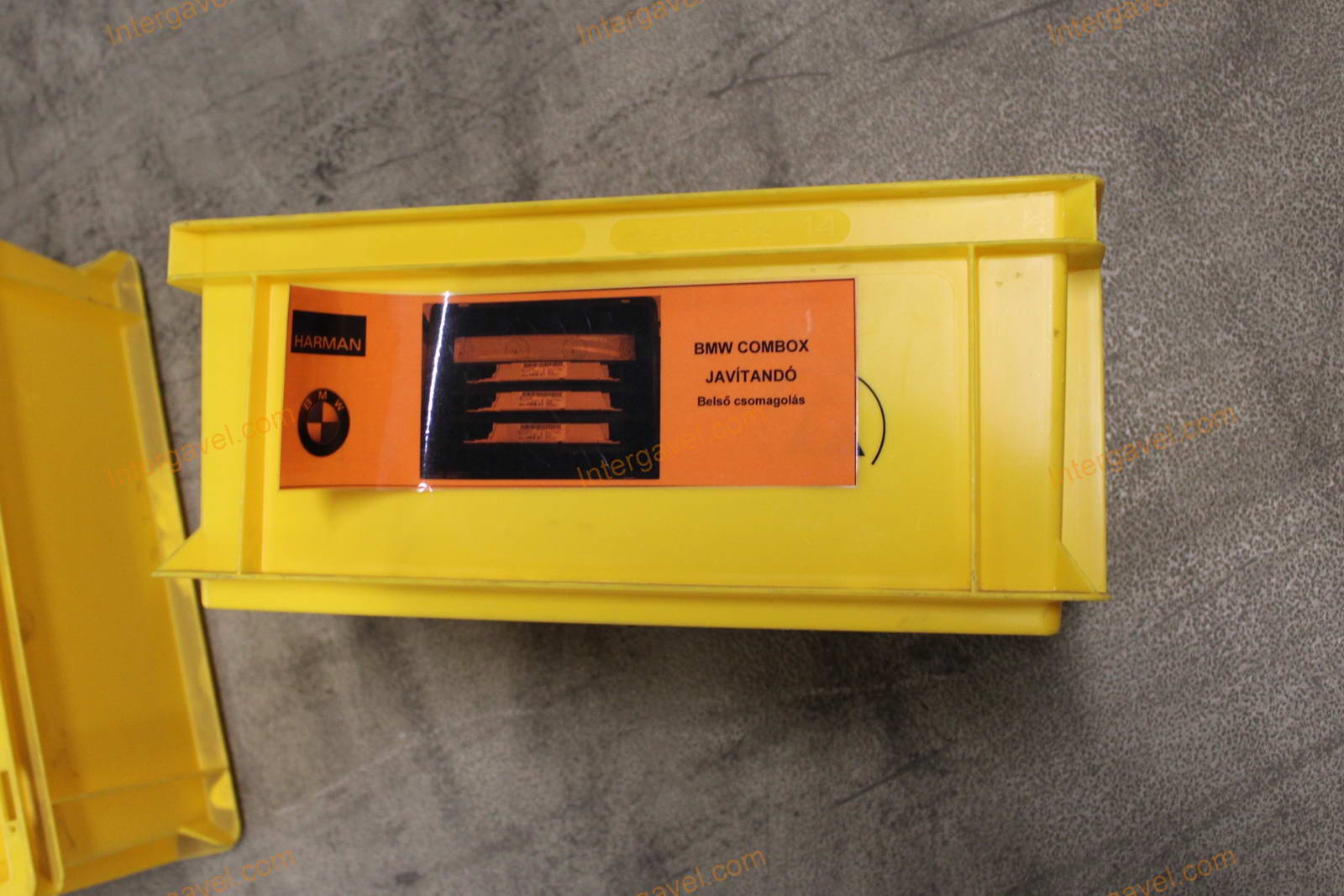 Vegyes műanyag ládák 22