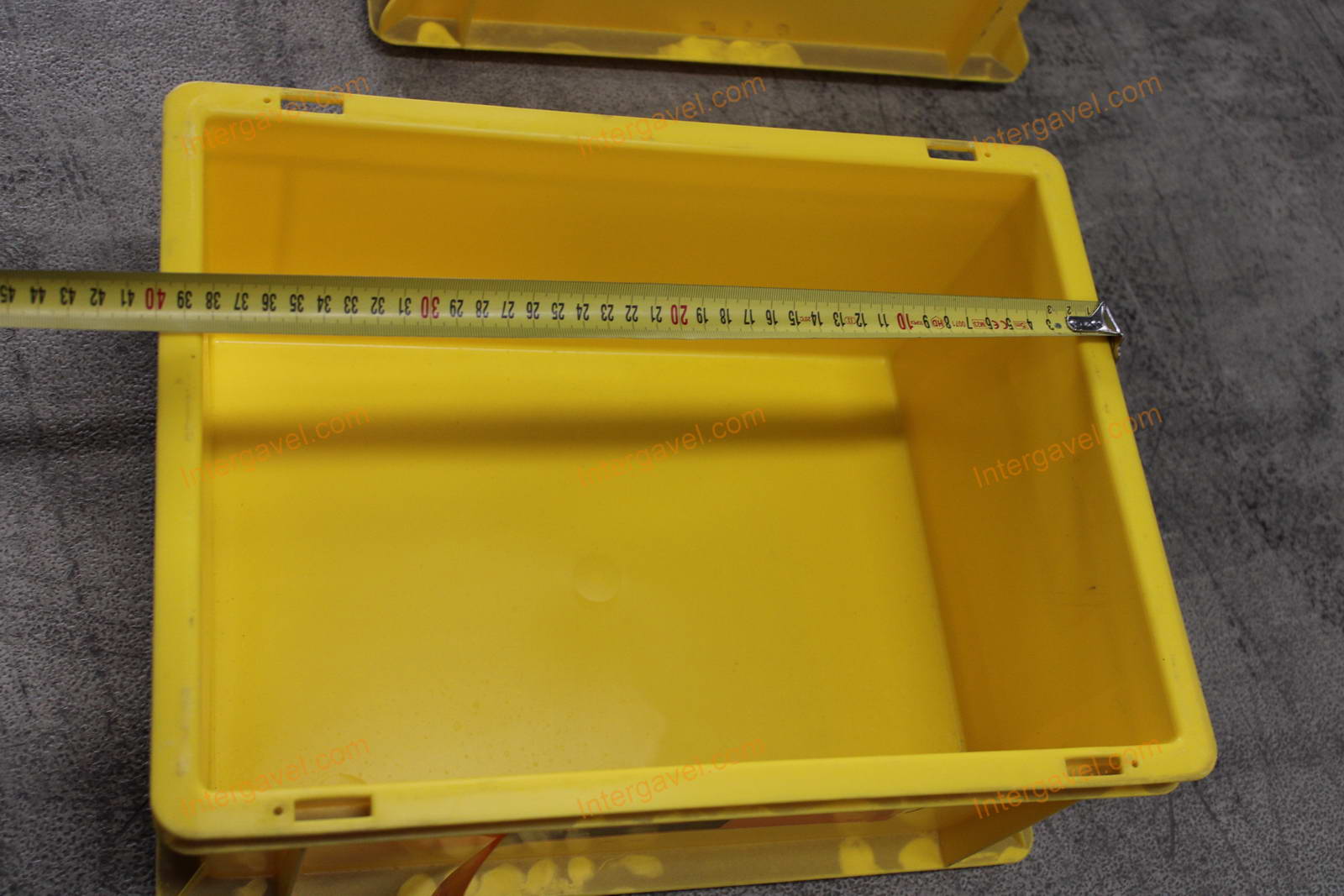 Vegyes műanyag ládák 26