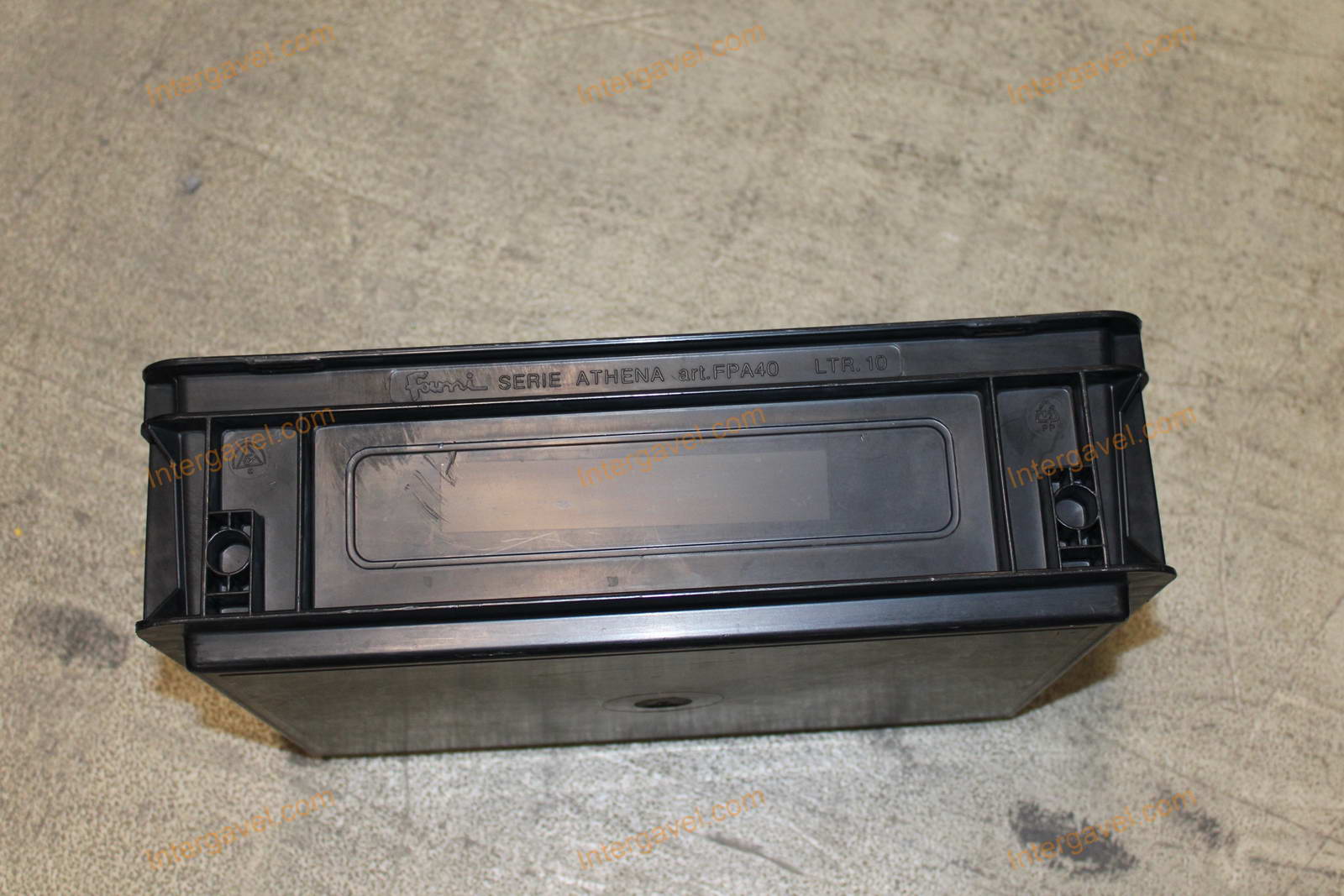 Műanyag láda - 400x300-120 5