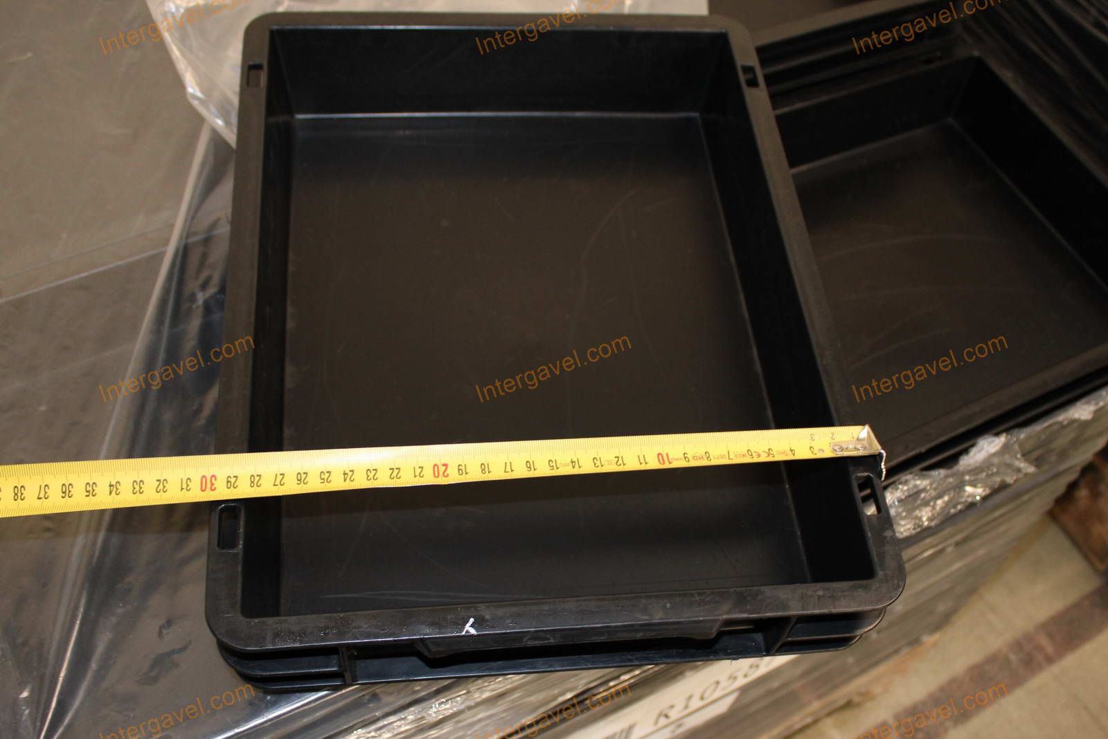 Műanyag láda - 400x300-65 10