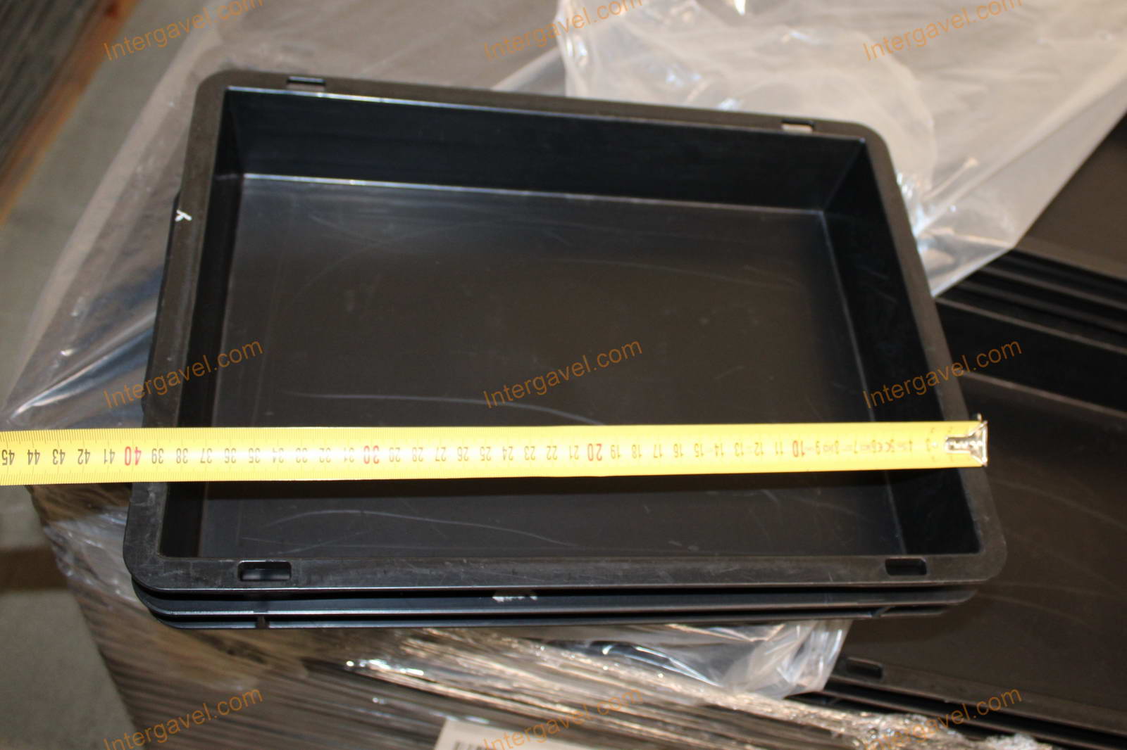 Műanyag láda - 400x300-65 9