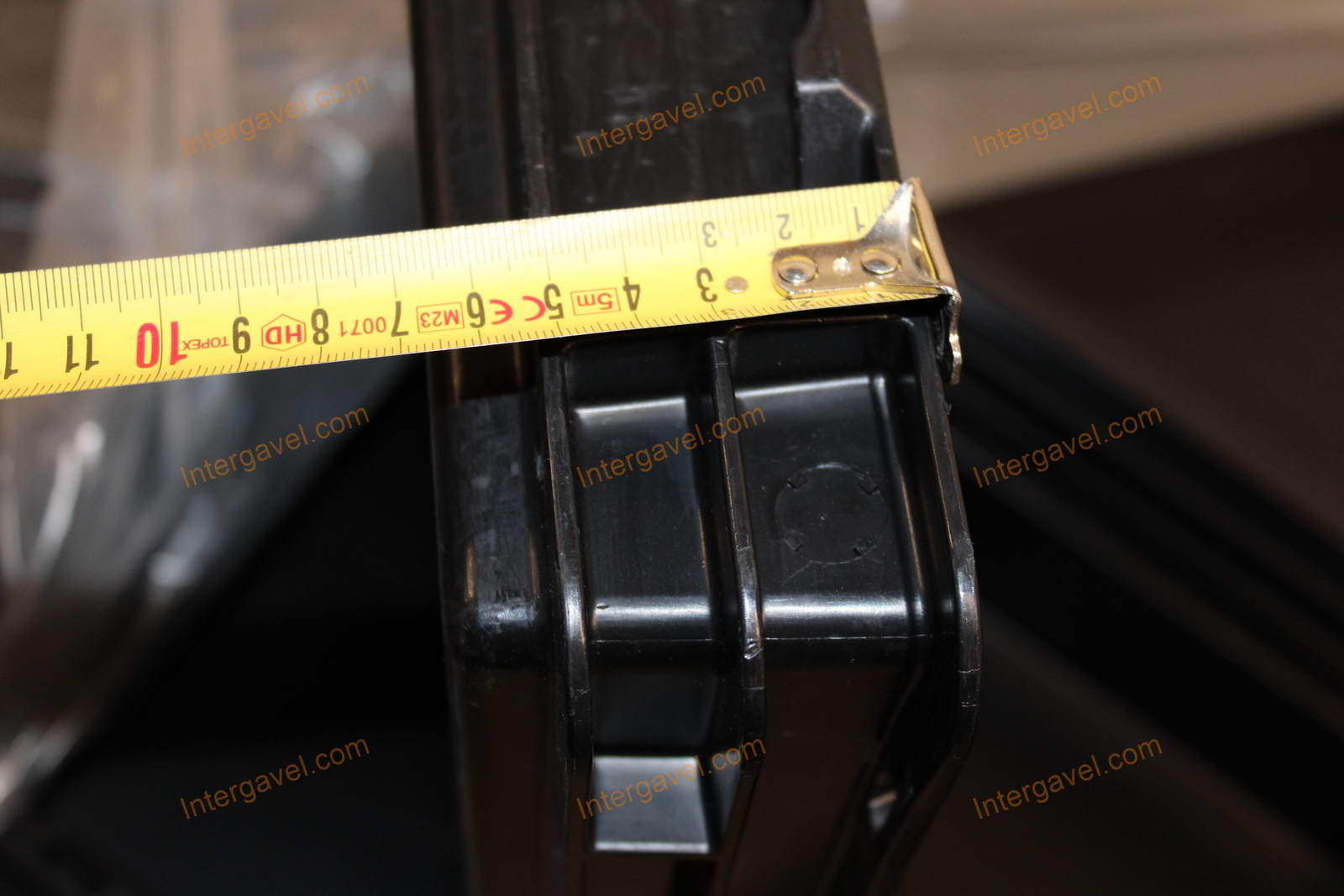 Műanyag láda - 400x300-65 11