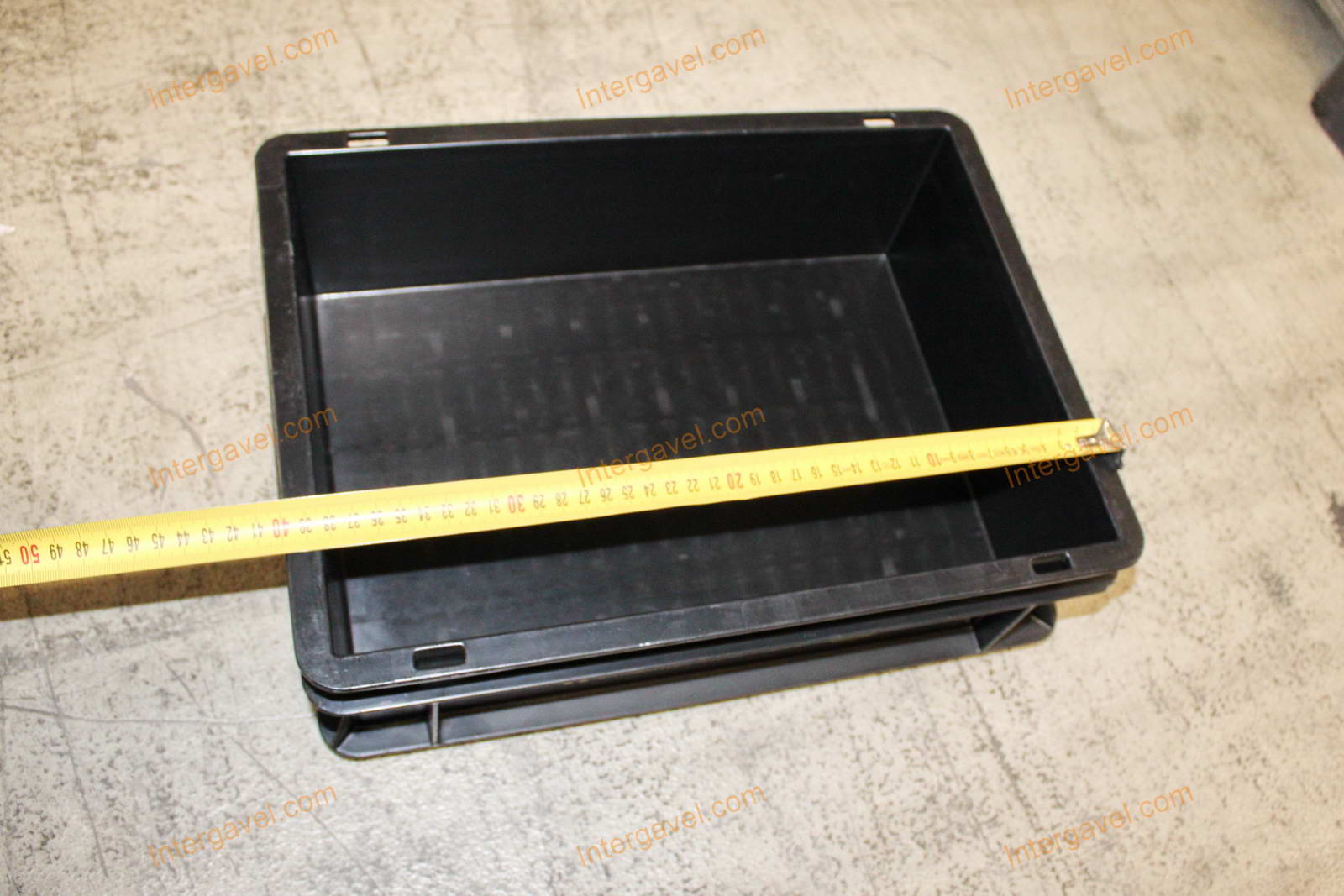 Műanyag láda - 400x300-117 9